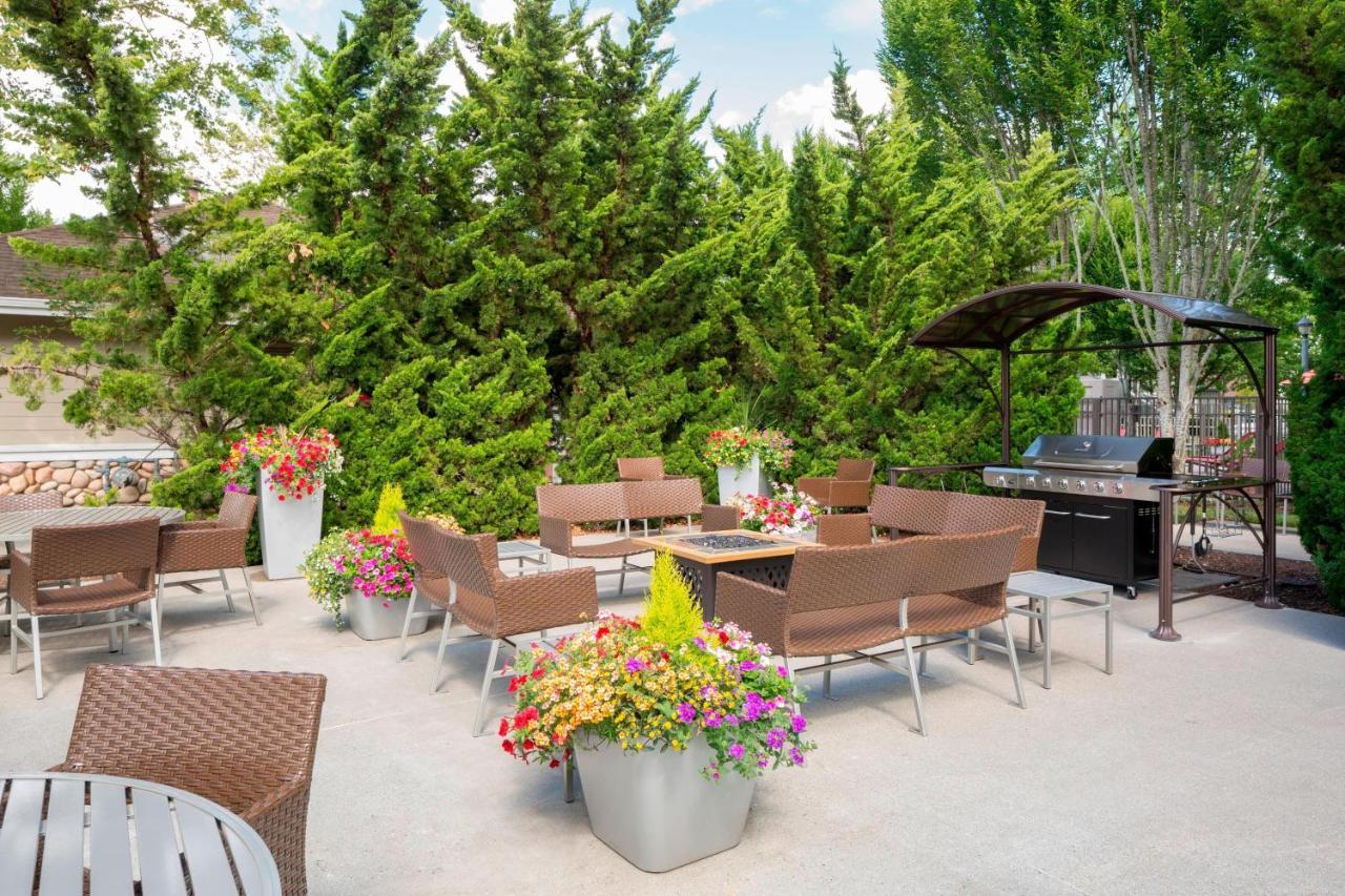 Towneplace Suites By Marriott Portland Hillsboro Extérieur photo