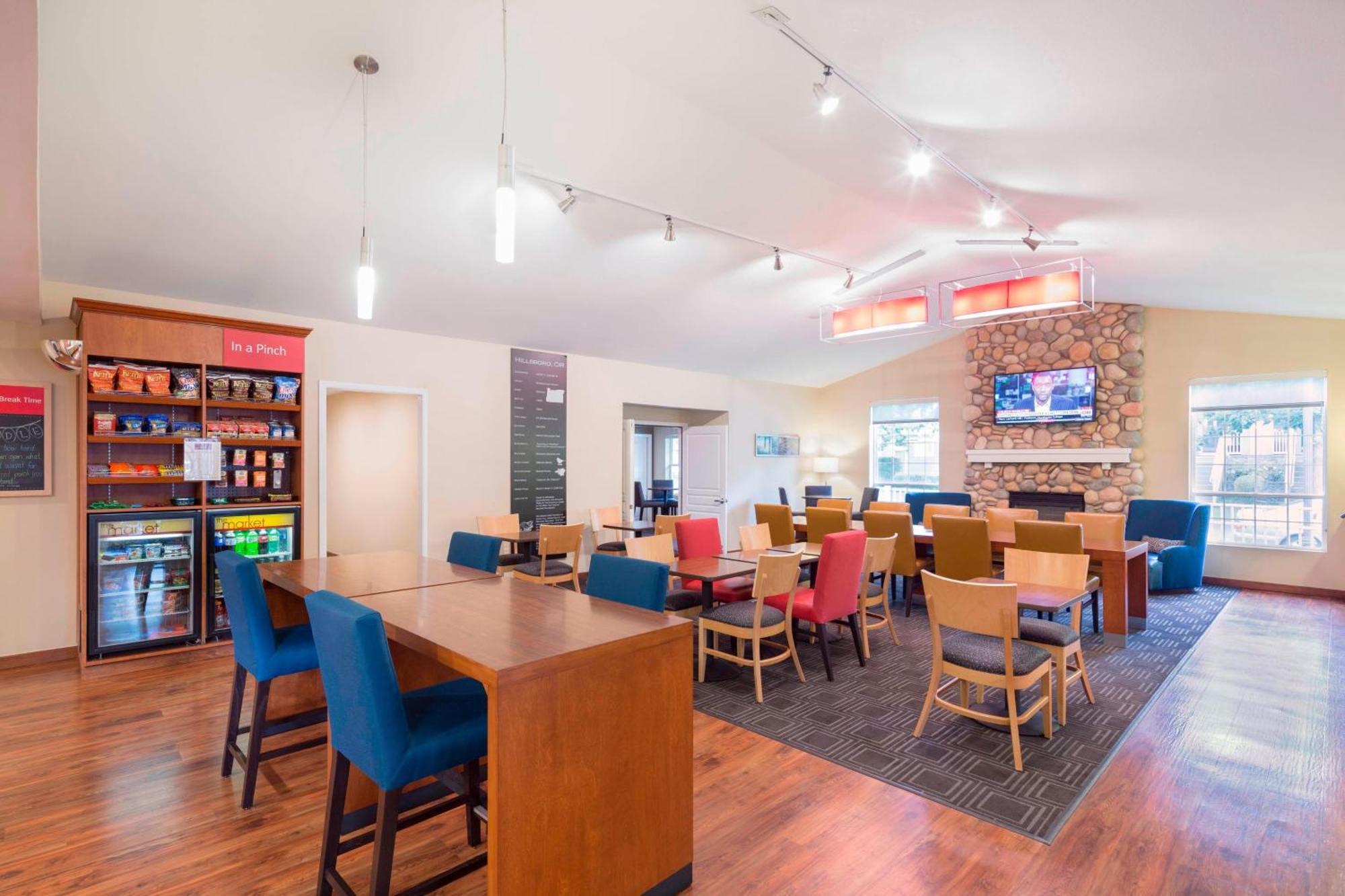 Towneplace Suites By Marriott Portland Hillsboro Extérieur photo