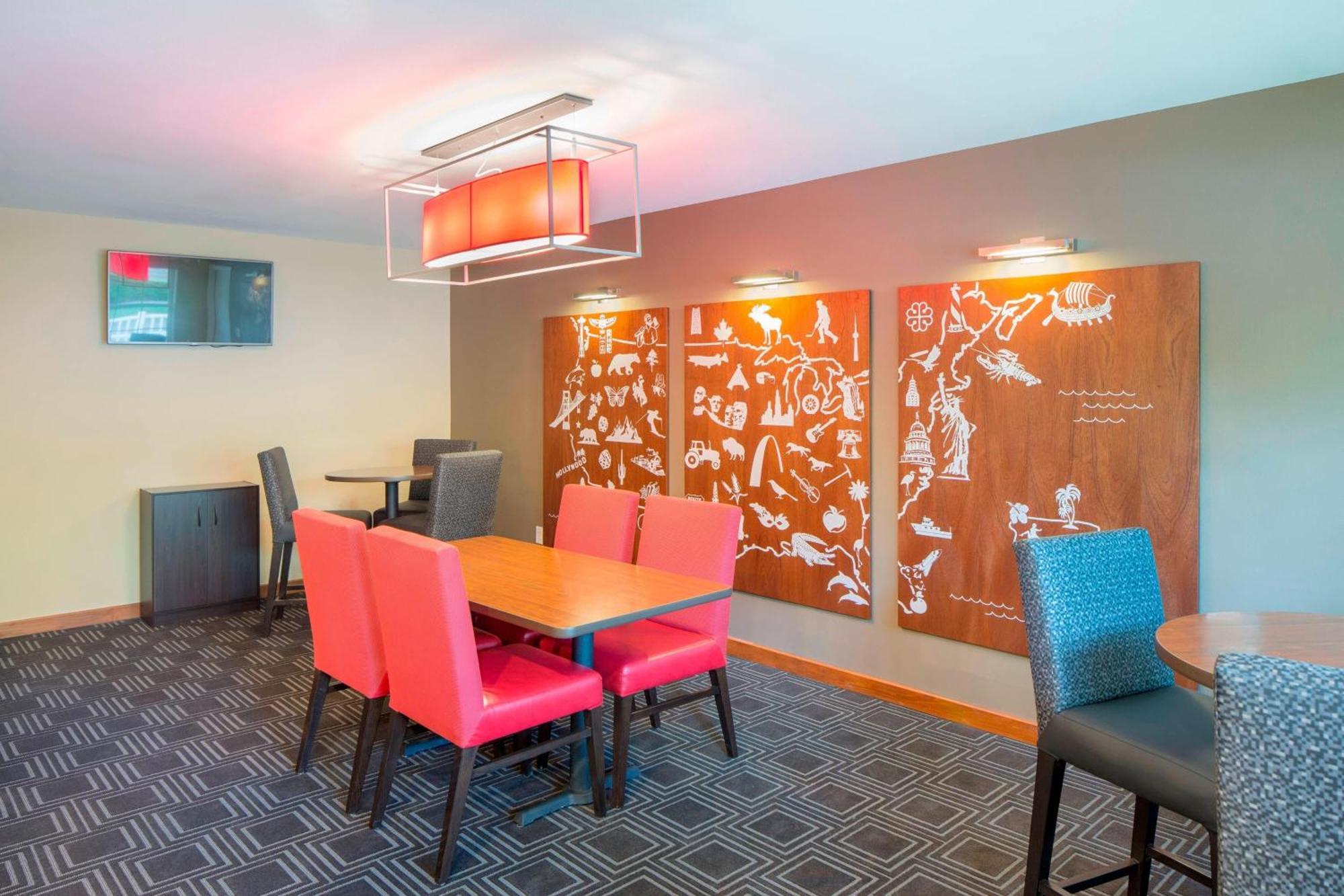Towneplace Suites By Marriott Portland Hillsboro Extérieur photo